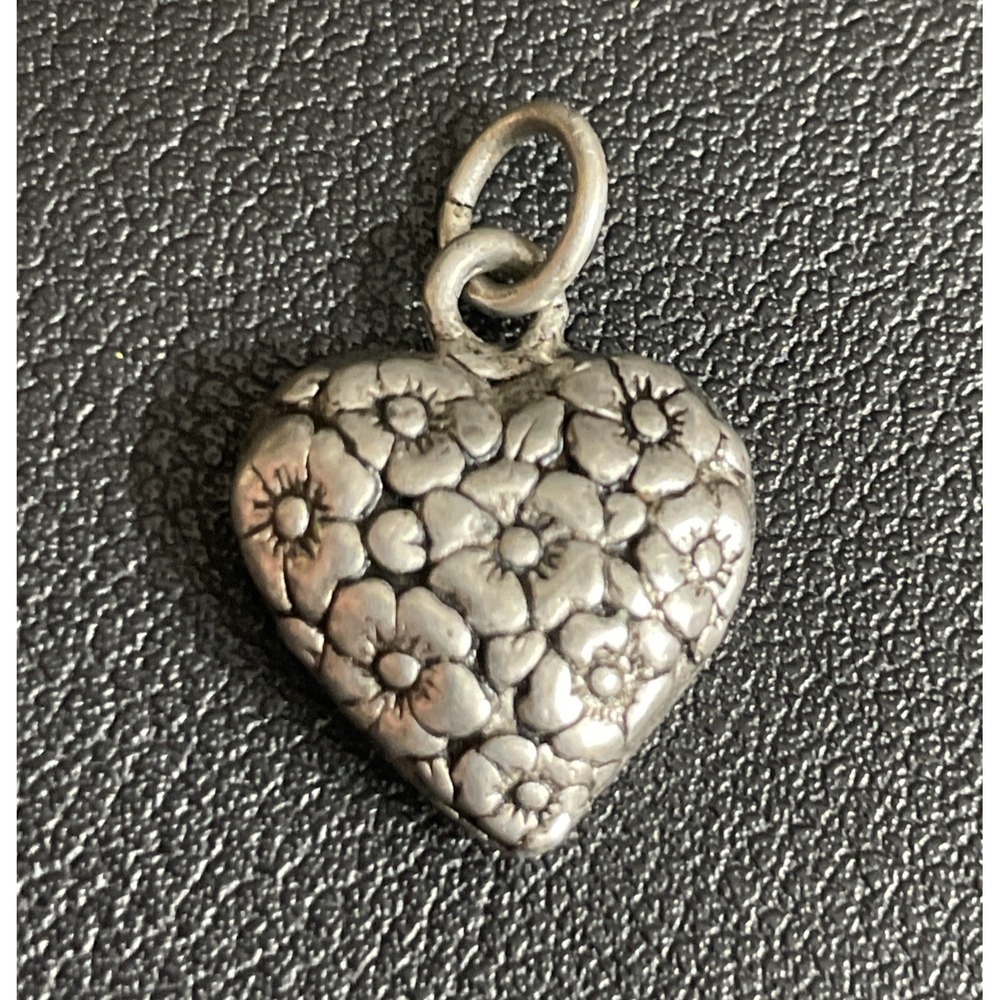 Vintage Heart Charm Pendant Floral Silver Tone Dimensional Valentine Jewelry - Picture 1 of 6